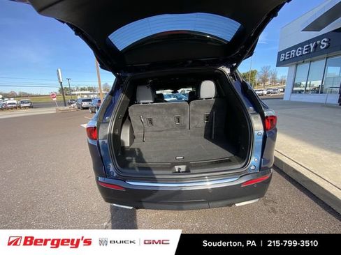 Certified 2023 Buick Enclave Essence image 29