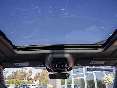 Certified 2025 Audi Q5 Premium Plus w/ Premium Plus image 16