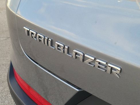 Used 2026 Chevrolet TrailBlazer LT w/ Driver Confidence Package image 7