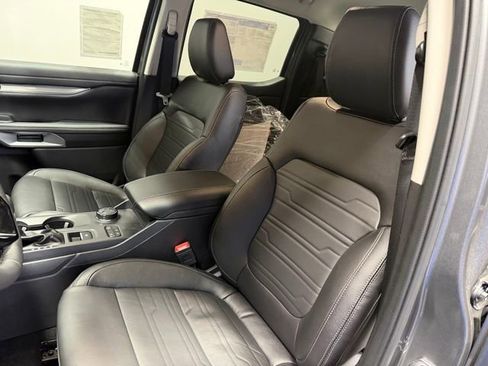 New 2025 Ford Ranger Lariat image 17