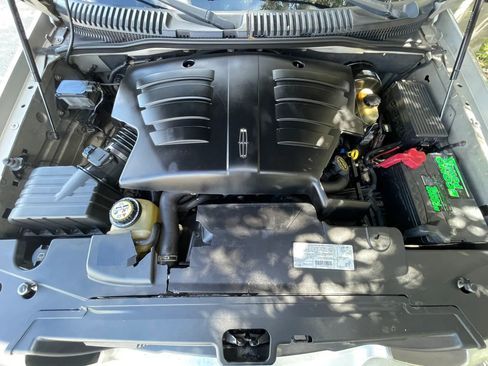 Used 2003 Lincoln Aviator AWD image 38