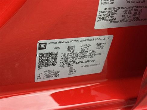 Used 2022 Chevrolet Silverado 1500 ZR2 w/ Technology Package image 34