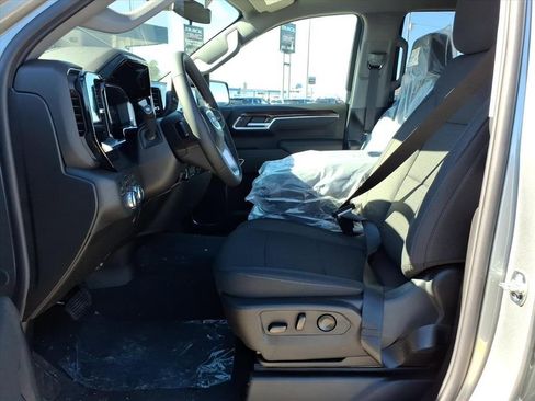 Used 2021 GMC Sierra 1500 4x4 Crew Cab w/ Sierra Value Package image 12