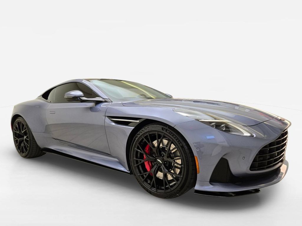Used 2025 Aston Martin DB12 Coupe RWD image 3