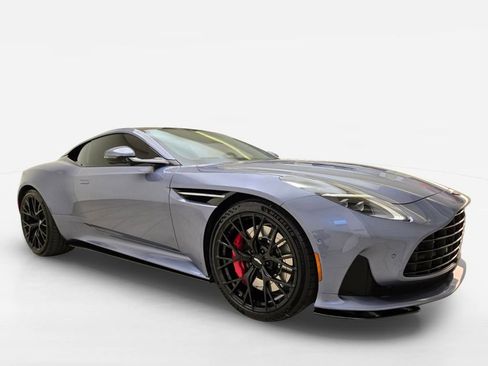 Used 2025 Aston Martin DB12 Coupe RWD image 3