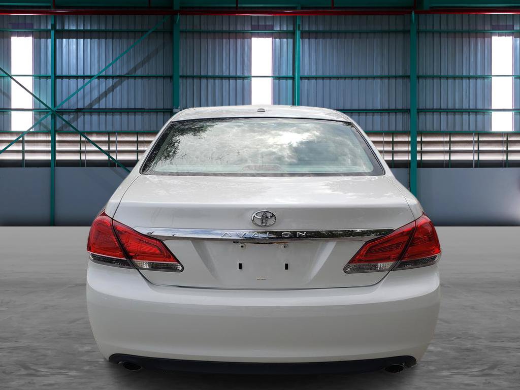Used 2011 Toyota Avalon Limited FWD image 4