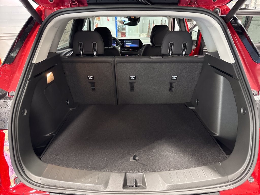 New 2026 Chevrolet TrailBlazer LT w/ Convenience Package FWD image 37