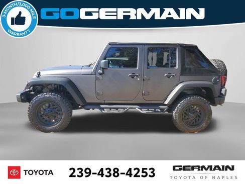 Used 2018 Jeep Wrangler Unlimited Sahara w/ Connectivity Group image 12