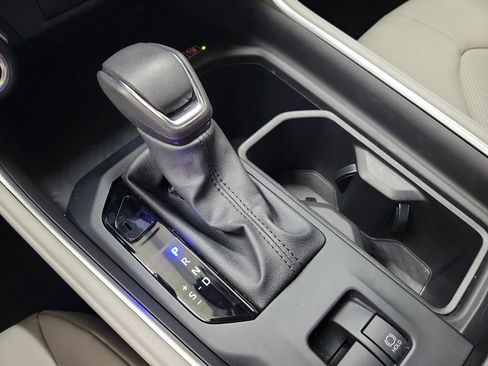 Used 2024 Toyota Grand Highlander XLE image 31