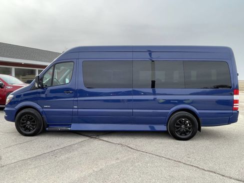 Used 2014 Mercedes-Benz Sprinter 2500 image 10