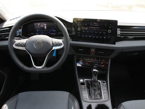 New 2026 Volkswagen Jetta SEL FWD image 21