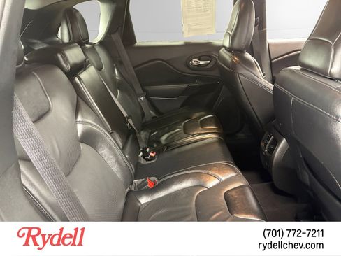 Used 2023 Jeep Cherokee Altitude Lux AWD/4WD image 17