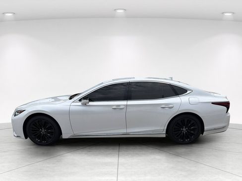 Used 2023 Lexus LS 500 w/ Accessory Package (Z2) RWD image 7