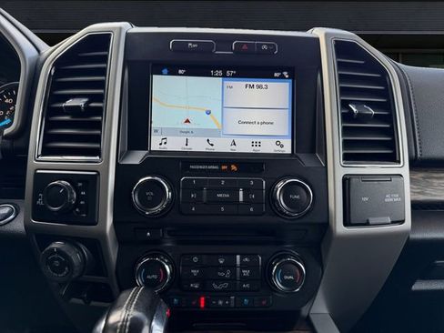 Used 2018 Ford F150 Lariat image 11