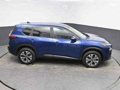 Used 2023 Nissan Rogue SV AWD/4WD image 32