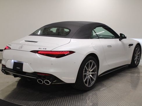 Used 2024 Mercedes-Benz SL 43 AMG image 7