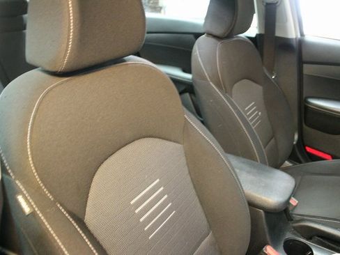 Used 2019 Kia Forte S w/ S Premium Package image 11