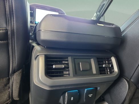 Used 2025 Ford F150 Lariat w/ Equipment Group 501A Mid AWD/4WD image 17