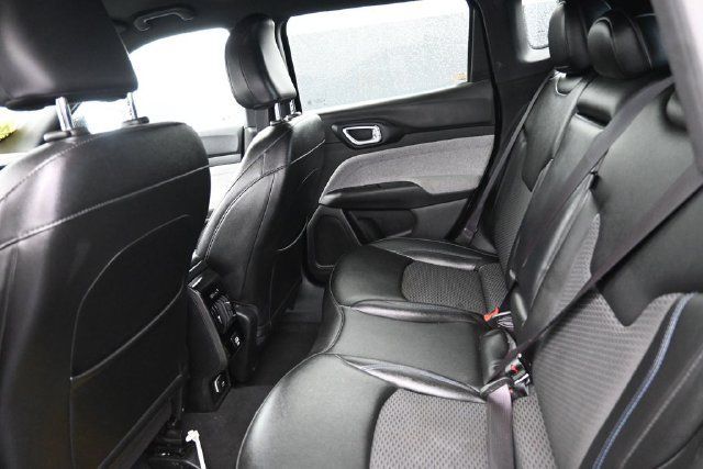 Used 2024 Jeep Compass Latitude w/ Altitude Special Edition AWD/4WD image 16