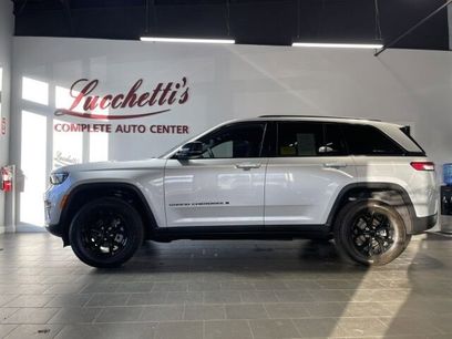 Used 2024 Jeep Grand Cherokee Altitude