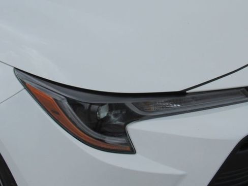 Used 2024 Toyota Corolla LE FWD image 8