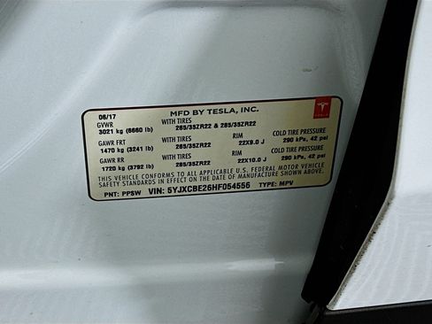 Used 2017 Tesla Model X 90D image 12