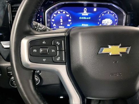 Used 2023 Chevrolet Silverado 1500 LT AWD/4WD image 19