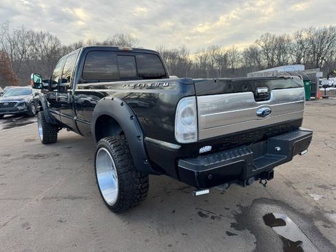 Used 2014 Ford F350 Platinum w/ Platinum Package image 3