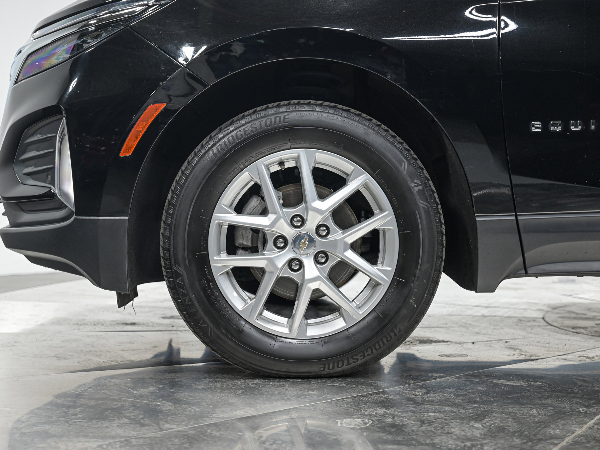 Used 2022 Chevrolet Equinox LT AWD/4WD image 3