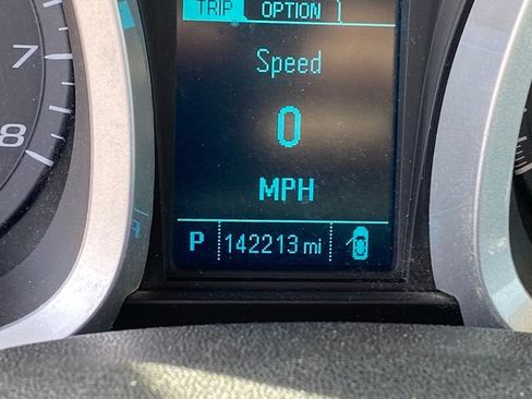Used 2013 Chevrolet Equinox LS w/ LPO, Protection Package FWD image 9