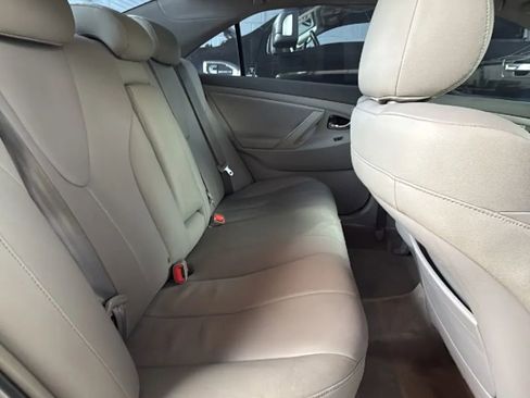 Used 2011 Toyota Camry LE w/ LE Extra-Value Pkg FWD image 17