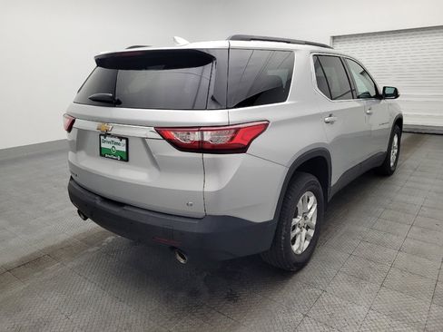 Used 2021 Chevrolet Traverse LT image 9