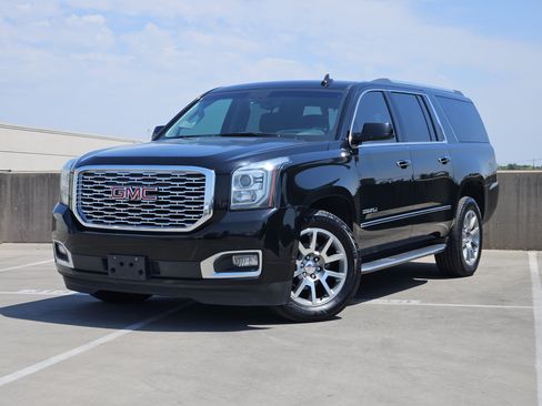 Used 2018 GMC Yukon XL Denali RWD image 1