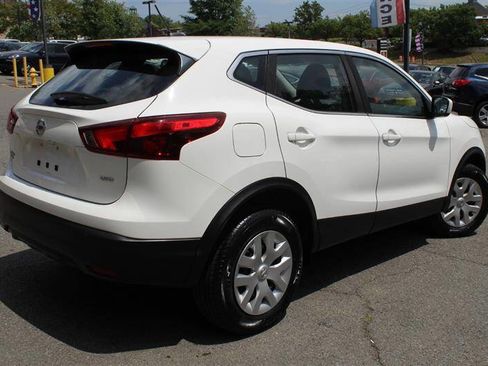 Used 2018 Nissan Rogue Sport S AWD/4WD image 5