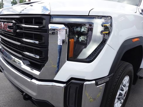 Used 2024 GMC Sierra 2500 Pro AWD/4WD image 60