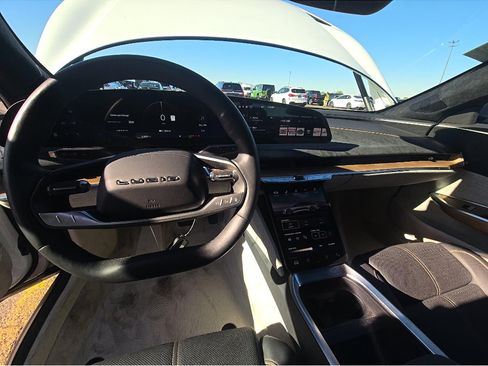 Used 2025 Lucid Air Grand Touring AWD/4WD image 9