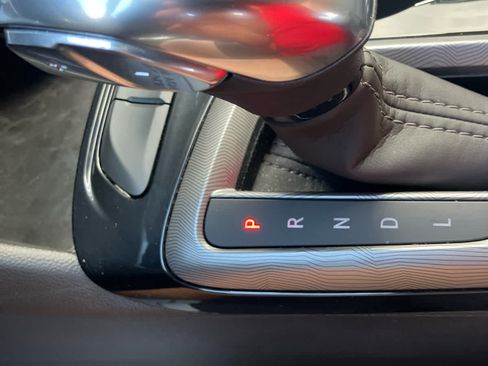 Used 2024 Buick Envista Sport Touring w/ Convenience I Package FWD image 29
