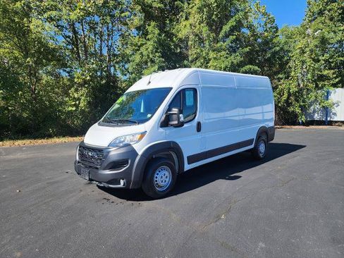 Used 2025 RAM ProMaster 2500 w/ Convenience Group FWD image 1