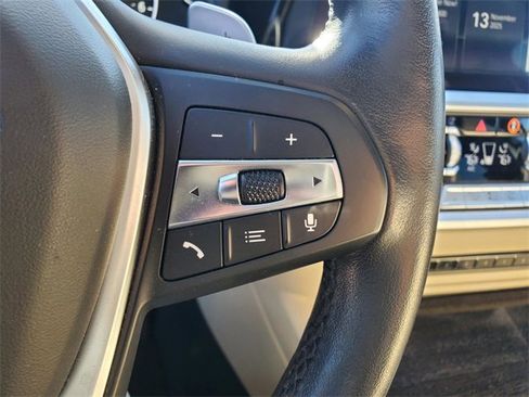 Used 2020 BMW 330i xDrive Sedan w/ Driving Assistance Package image 19