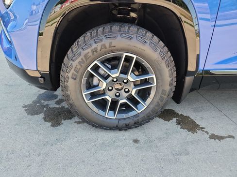 New 2027 GMC Terrain AT4 w/ Convenience Package III AWD/4WD image 28