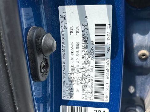 Used 2017 Toyota Tacoma SR5 w/ Tow Package AWD/4WD image 14