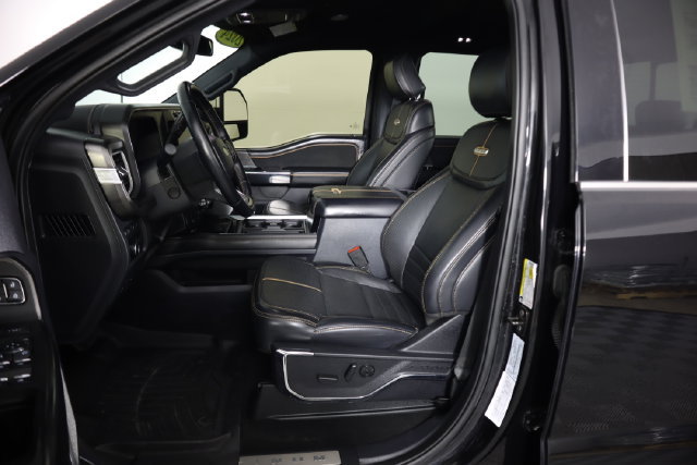 Used 2024 Ford F250 Platinum w/ FX4 Off-Road Package AWD/4WD image 36