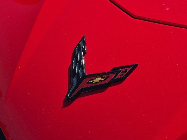 Used 2022 Chevrolet Corvette Stingray Preferred Cpe w/ Z51 Performance Package RWD image 31