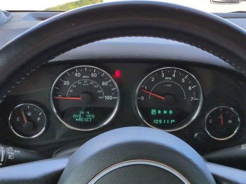 Used 2017 Jeep Wrangler Unlimited Rubicon w/ Cold Weather Group image 26