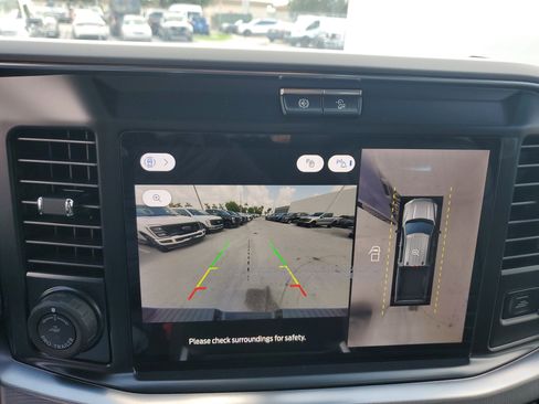 New 2026 Ford F350 Platinum w/ FX4 Off-Road Package image 18