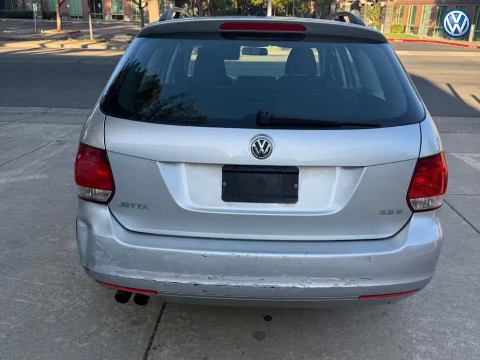 Used 2010 Volkswagen Jetta S FWD image 6