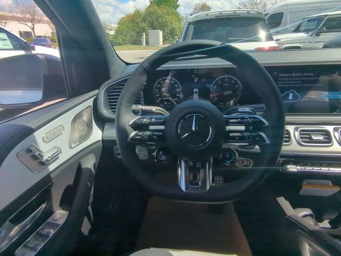 New 2025 Mercedes-Benz GLE 63 AMG S image 3