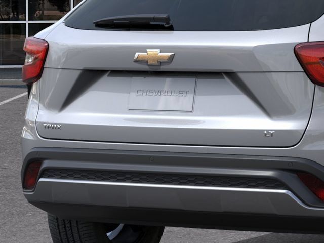New 2026 Chevrolet Trax LT w/ Driver Confidence Package FWD image 14