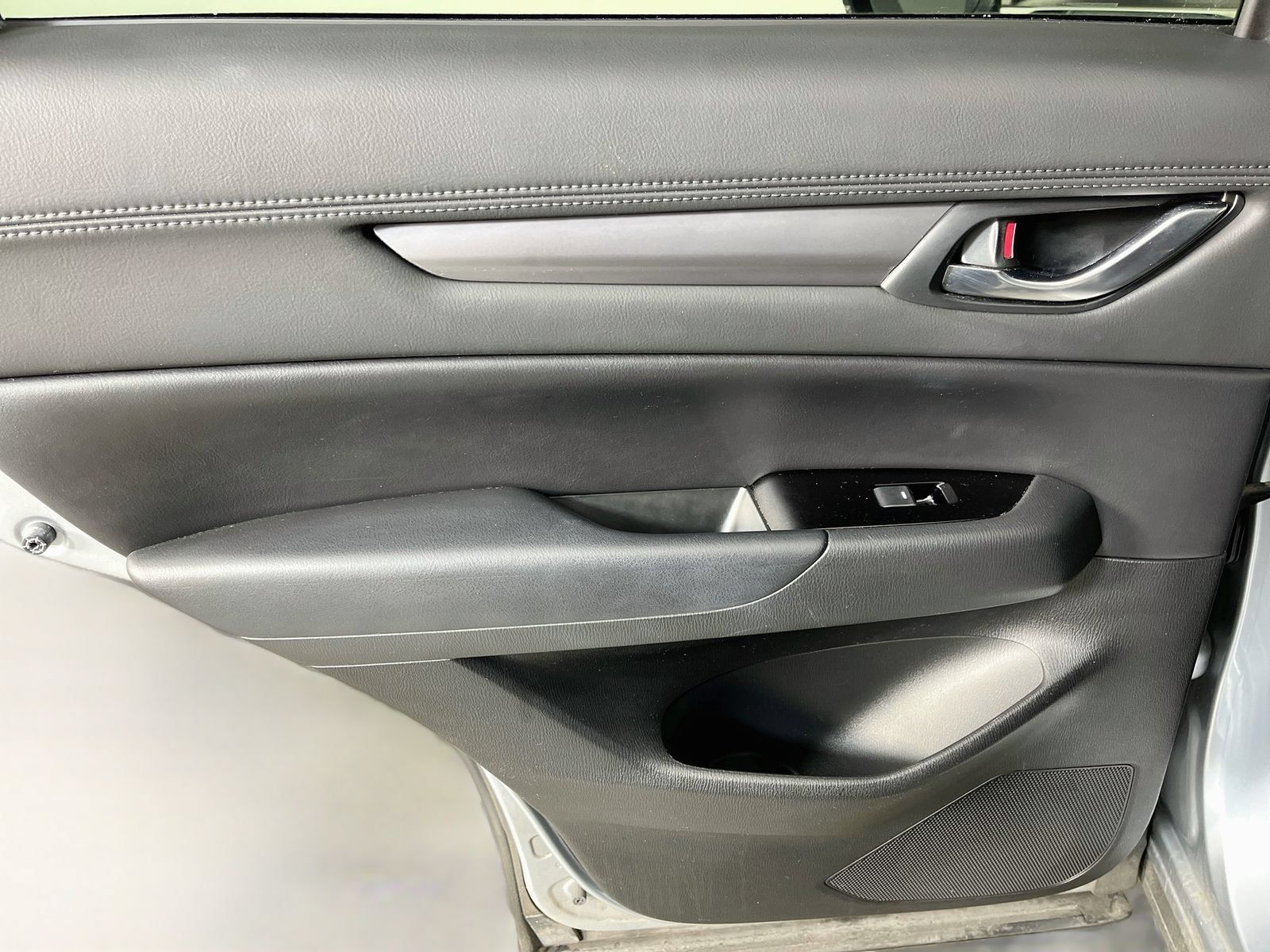 Used 2020 MAZDA CX-5 Touring FWD image 32