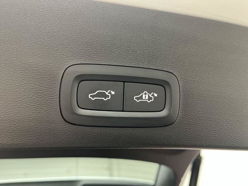 Used 2026 Volvo XC40 B5 Core AWD/4WD image 31